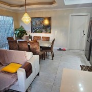 Casa 3 quartos em Bombas - casa-bombas-sala-cozinha